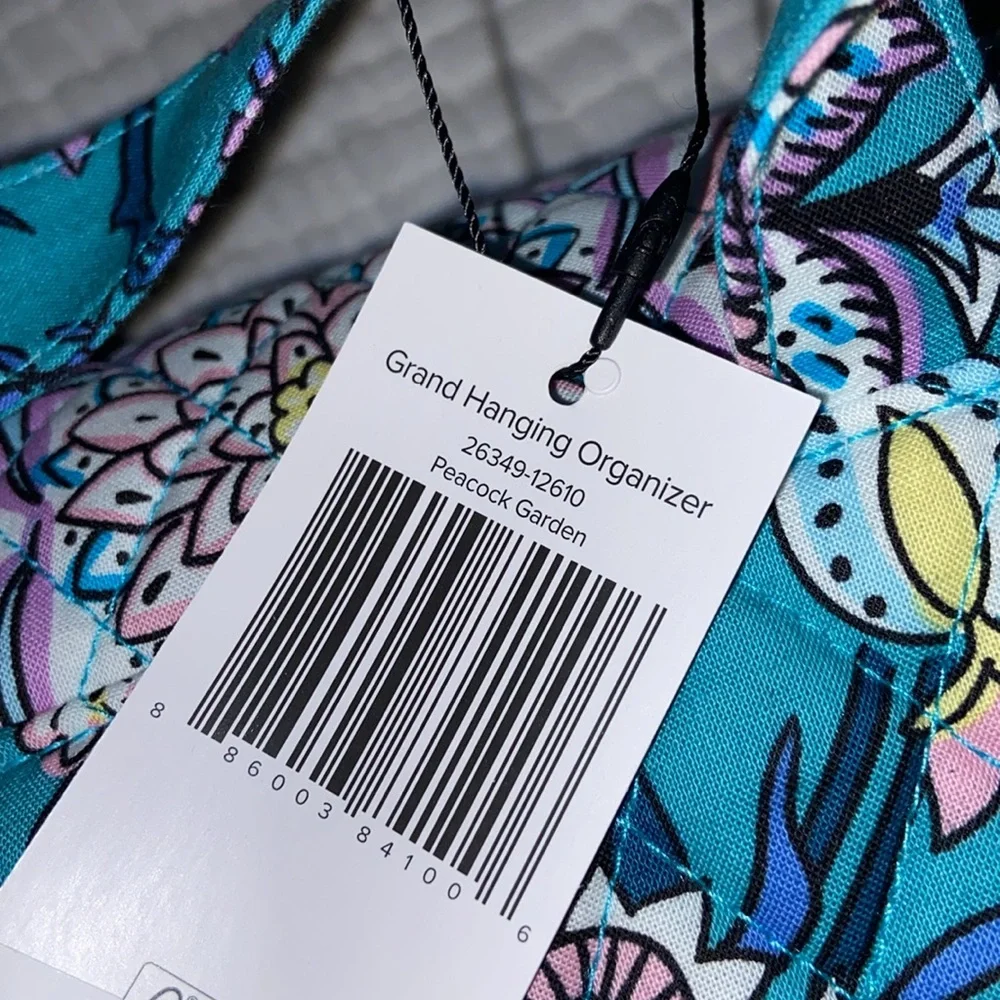 Vera Bradley - Picture 6 of 9